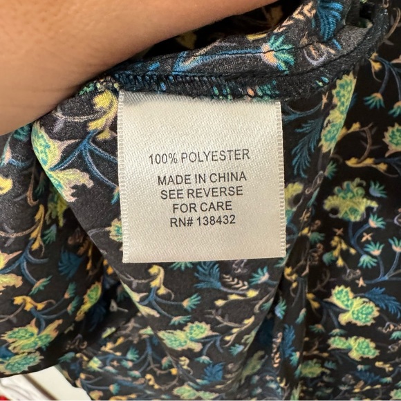 ModCloth Floral Sleeveless Blouse—S - Picture 8 of 9